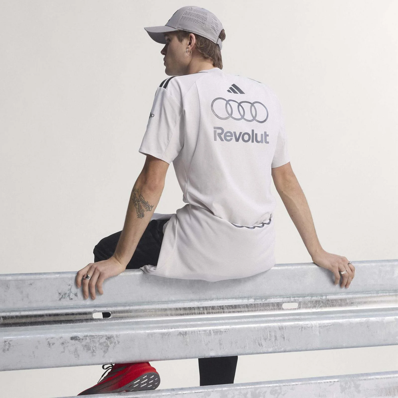 adidas Audi Formula 1 Motorsport Adults Driver T-Shirt - Image 13