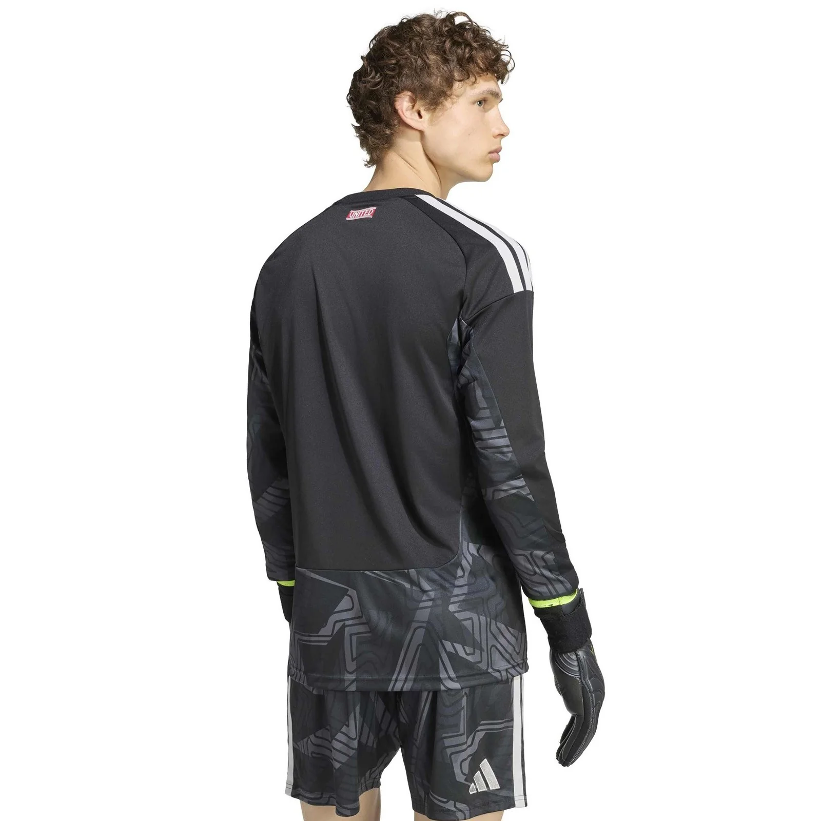 adidas Manchester United Football 2026/27 Goalkeeper Jersey - Image 4
