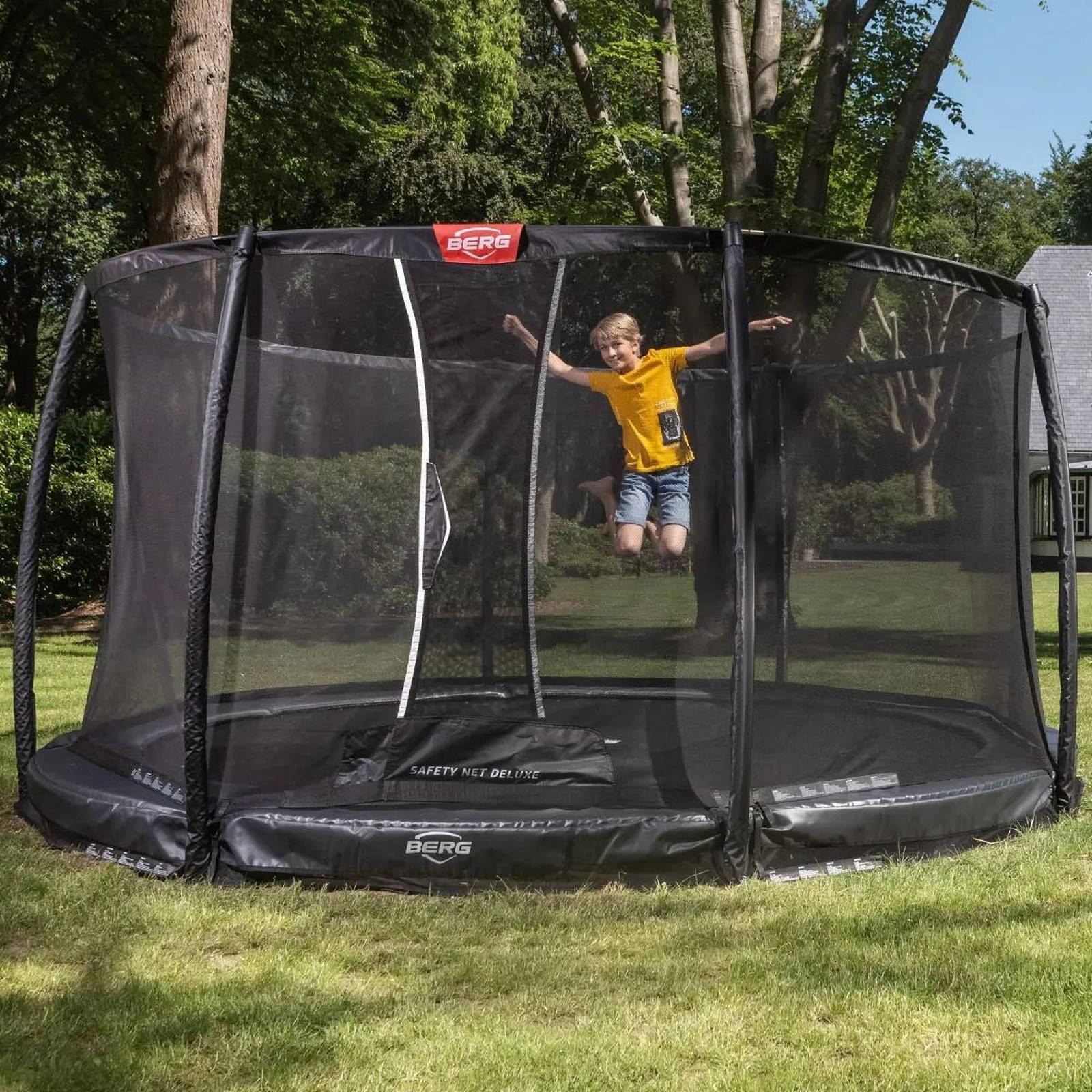 BERG Champion InGround 430 Trampoline Grey + Safety Net DLX XL - Image 2