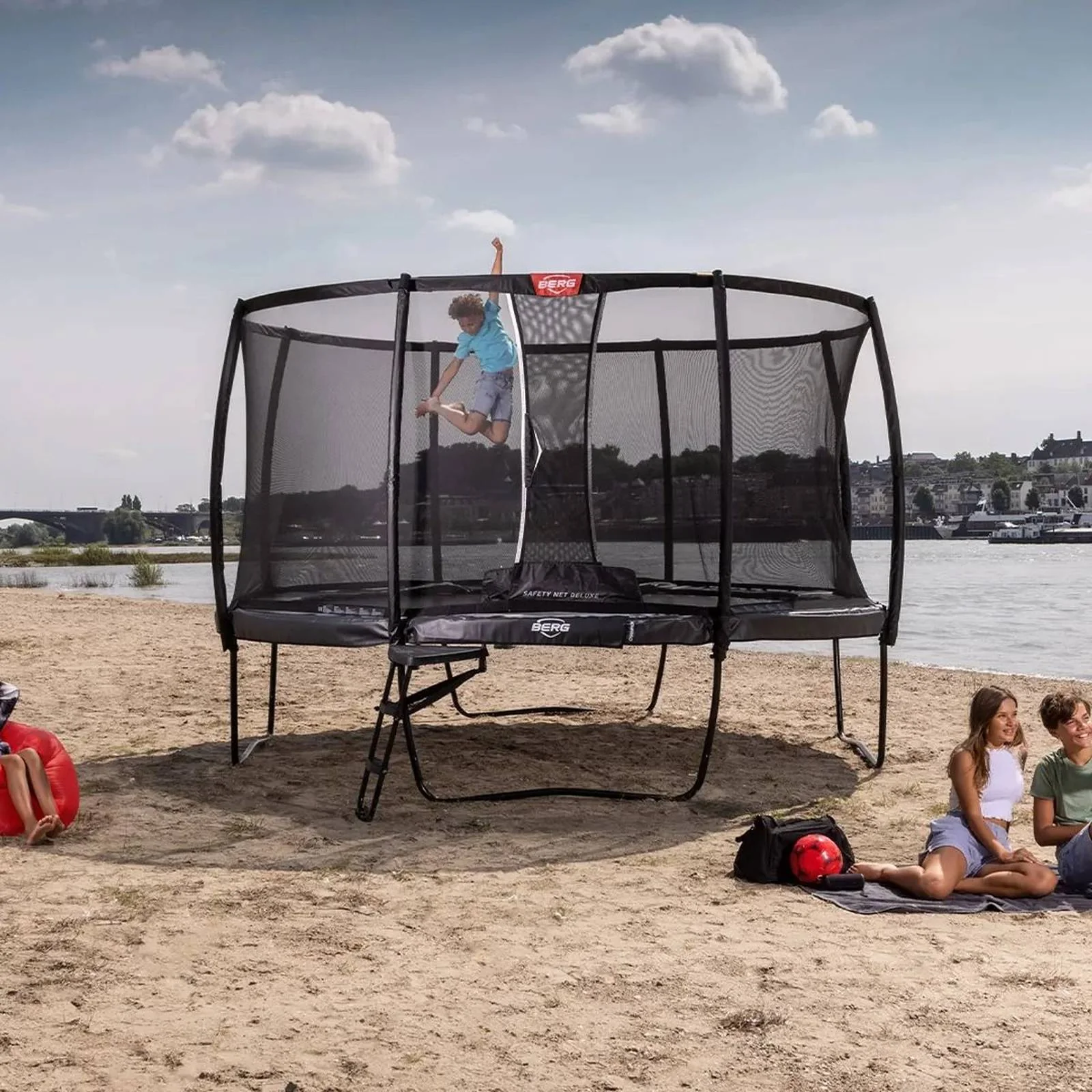 BERG Champion Regular 430 Trampoline Grey + Safety Net Deluxe - Image 2
