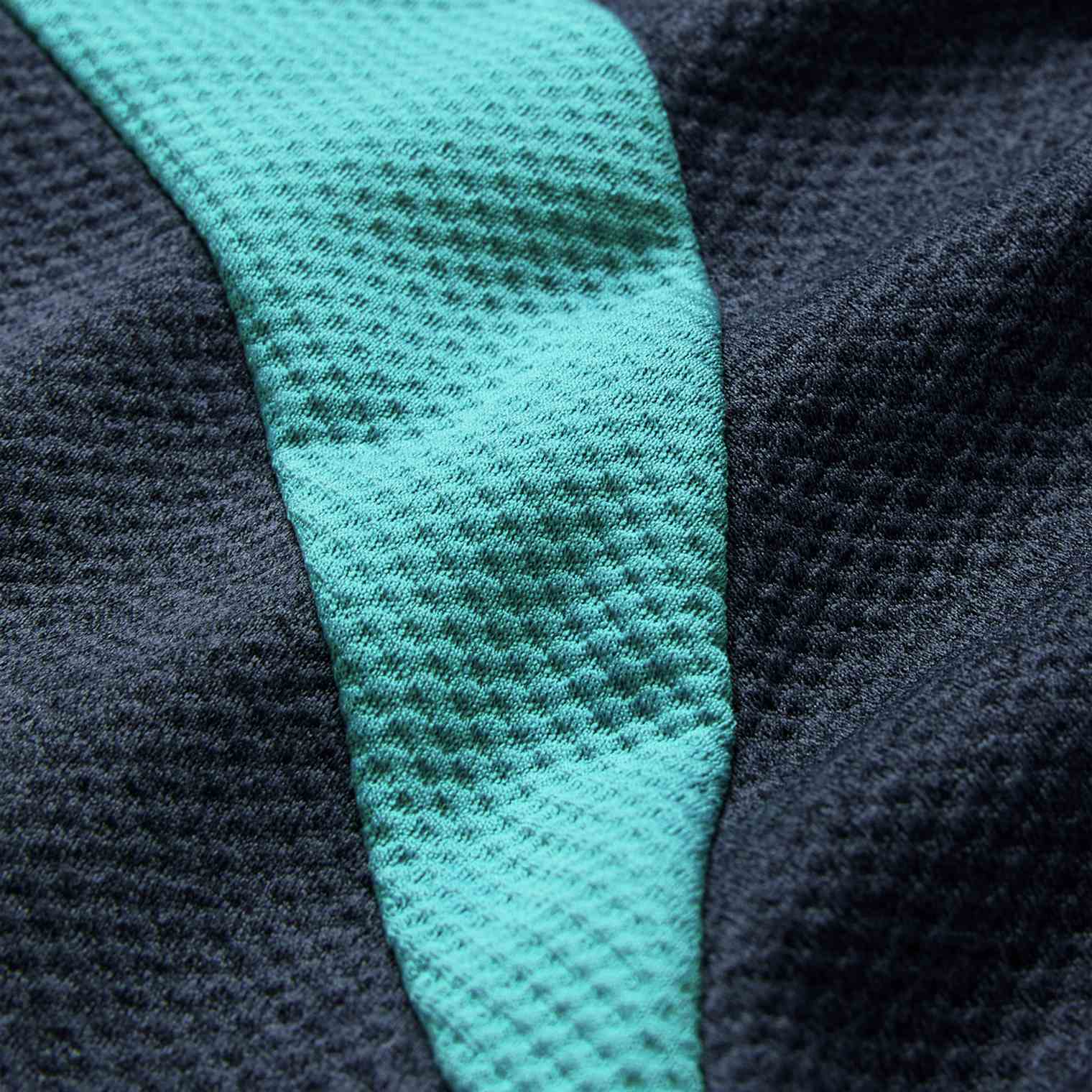 Canterbury IRFU Rugby Ireland 2026 Mens Elite First Layer Top - Image 8