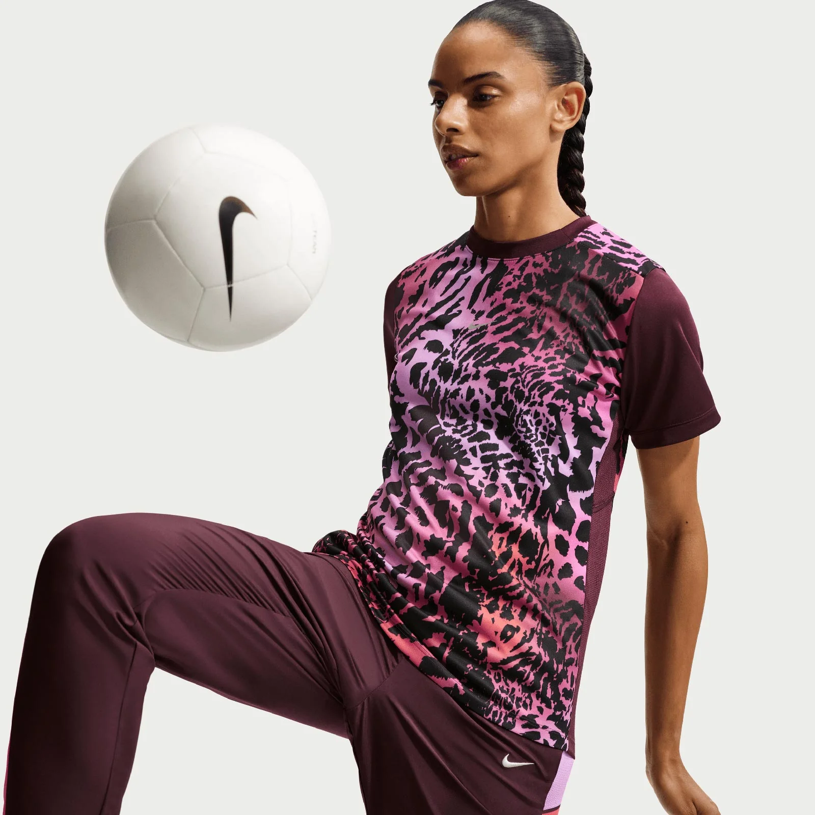 Nike Academy Womens Dri-FIT Soccer Top - Image 5