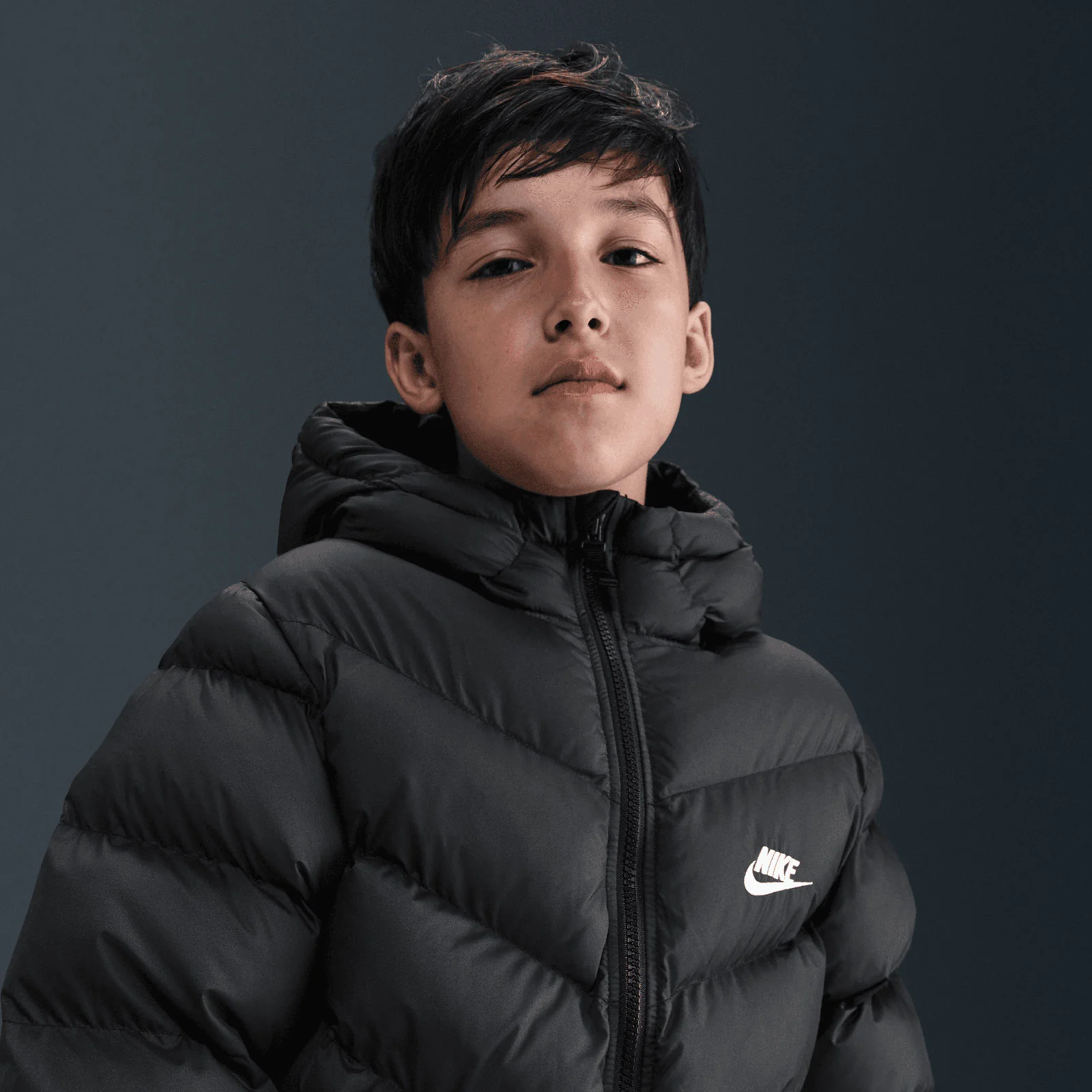 Nike Sportswear All Day Play Kids Therma-FIT Loose-Fit Mid-Length Puffer Jacket - Image 3