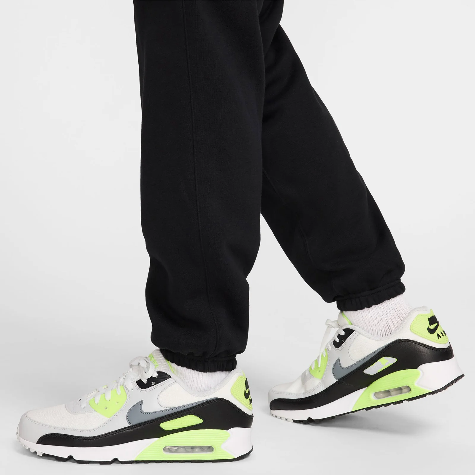 Nike Club Mens Fleece Cargo Pants - Image 6