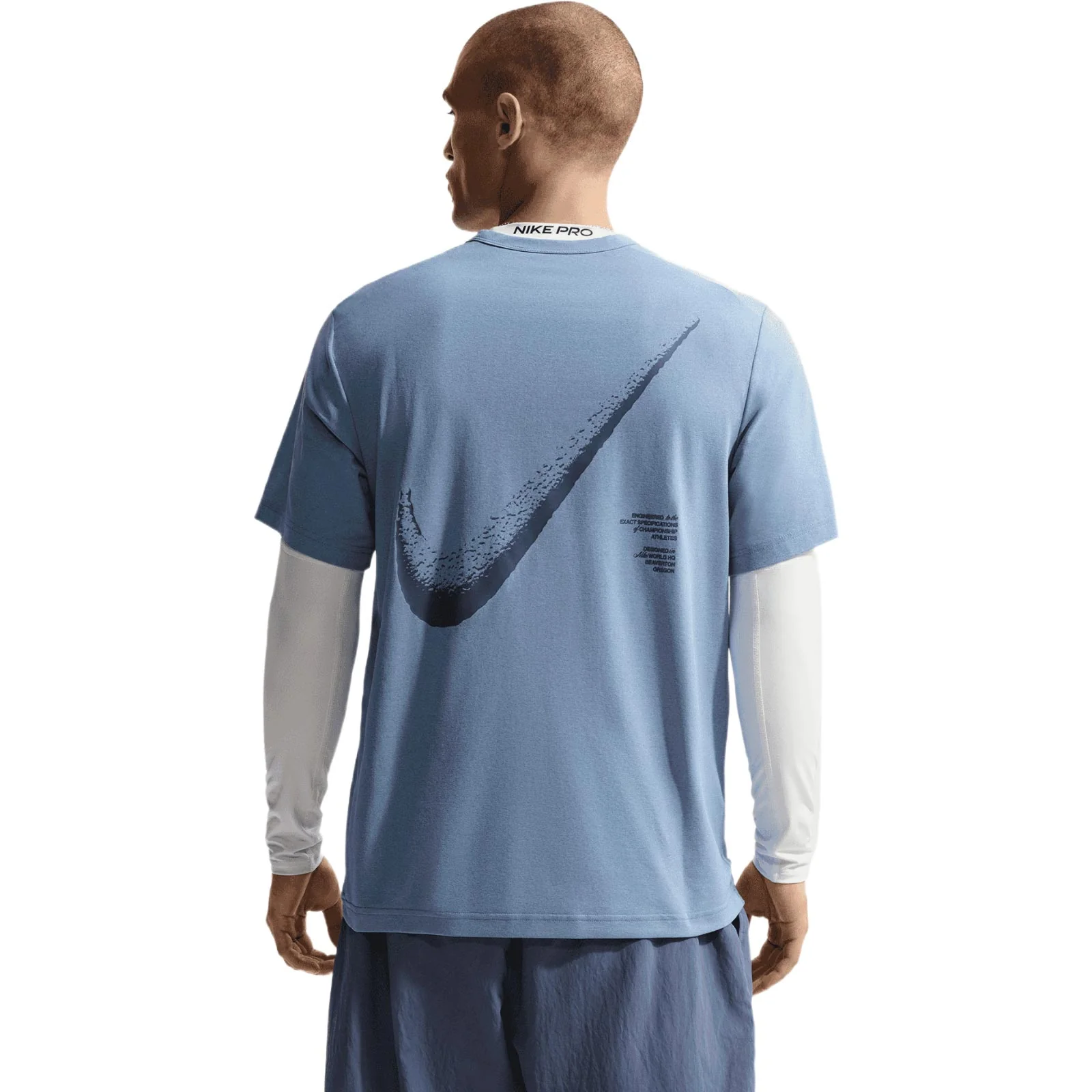 Nike Hyverse Mens Dri-FIT UV Training T-Shirt - Image 2
