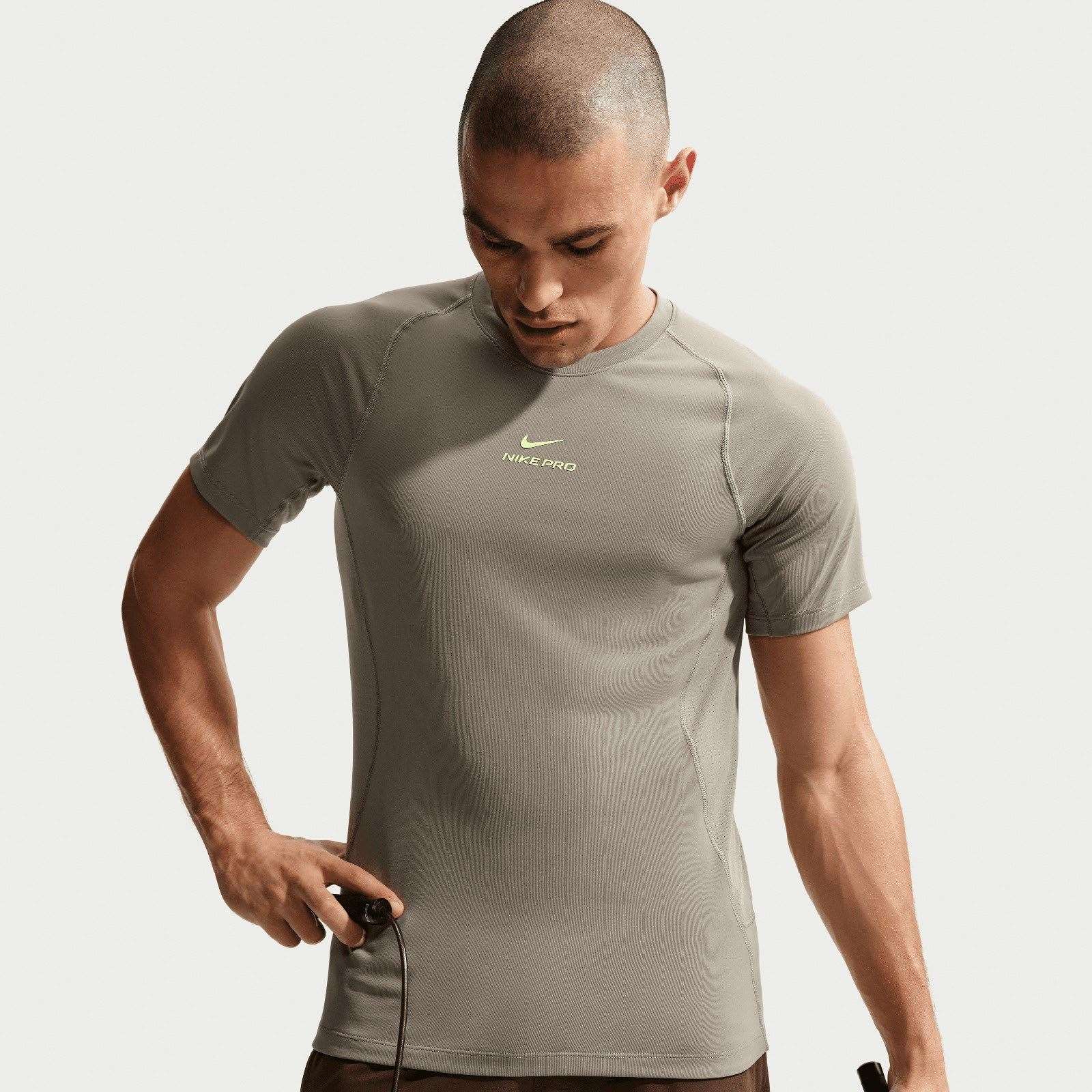 Nike Pro Training Mens Dri-FIT Short-Sleeve Top - Image 5