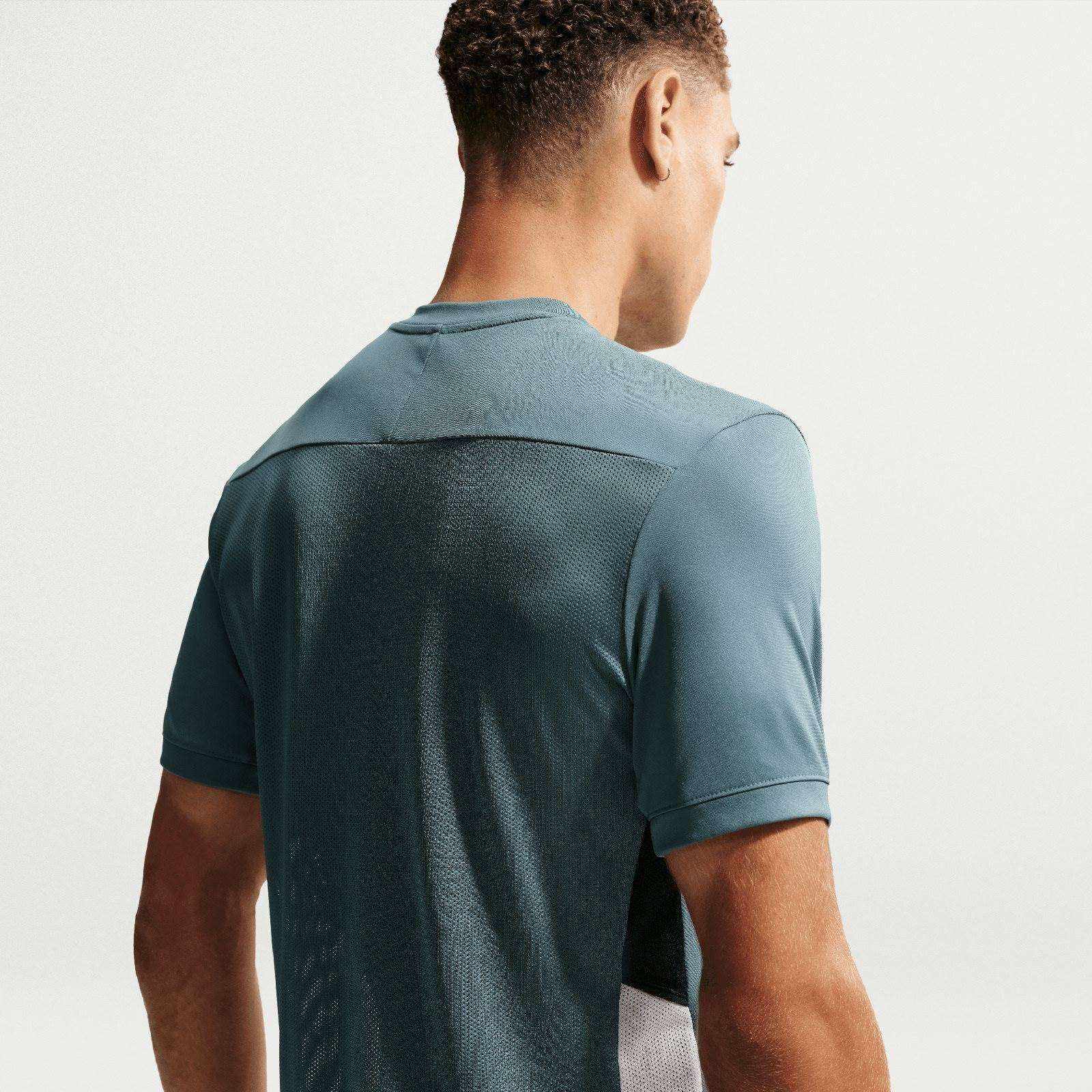 Nike Academy Mens Dri-FIT Short-Sleeve Soccer Top - Image 4