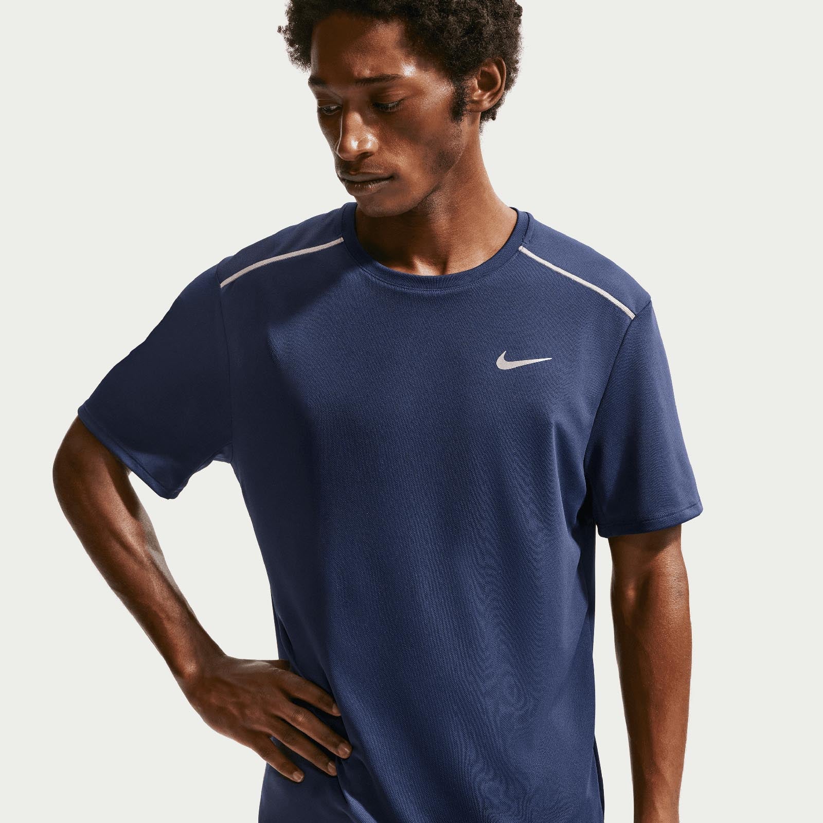 Nike Miler Mens Dri-FIT UV Short Sleeve Running T-Shirt - Image 3
