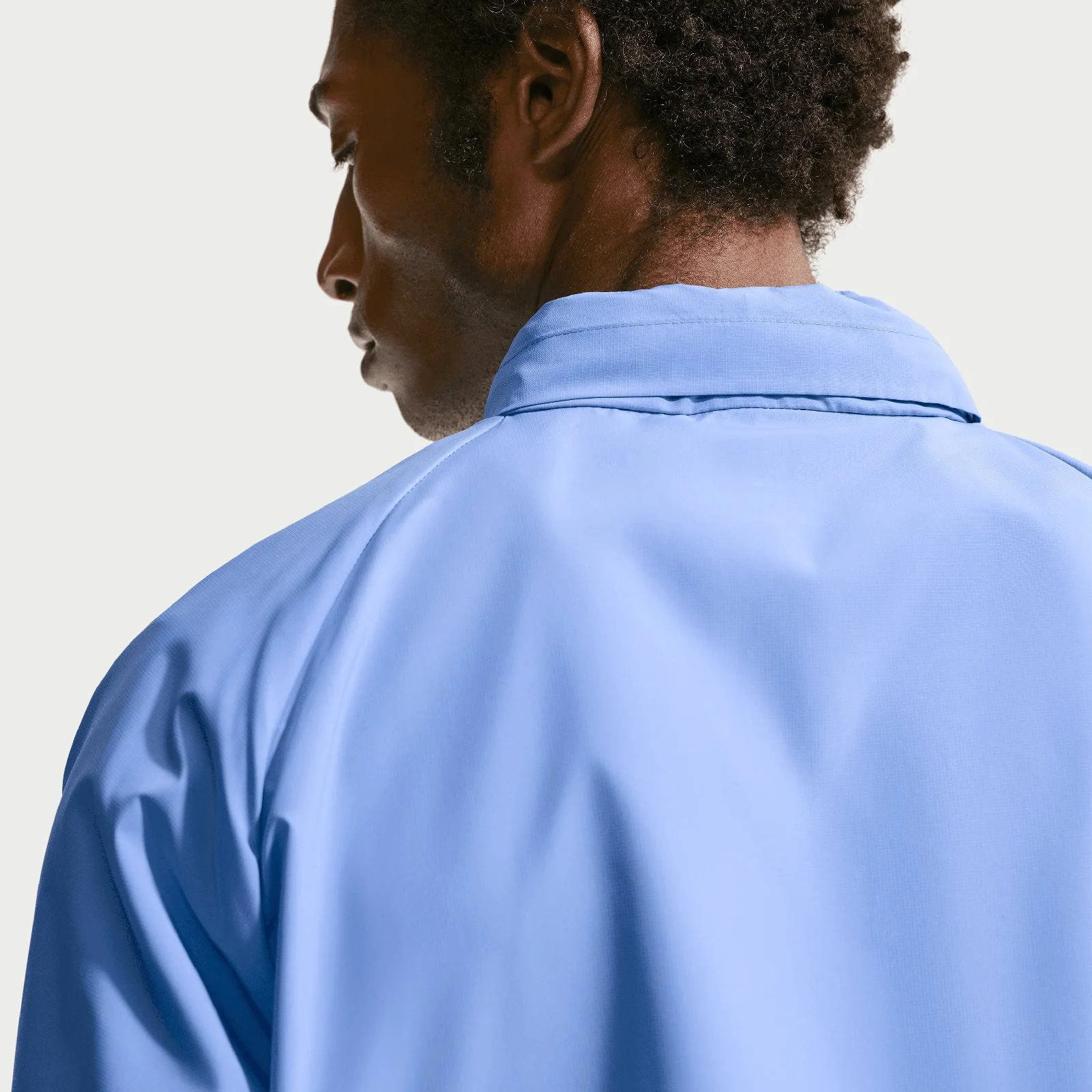 Nike Miler Mens UV Repel Running Jacket - Image 4
