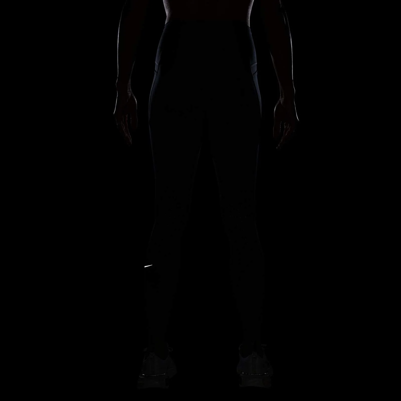 Nike Swift Womens High-Waisted 7/8 Runnings Leggings With Pockets - Image 7