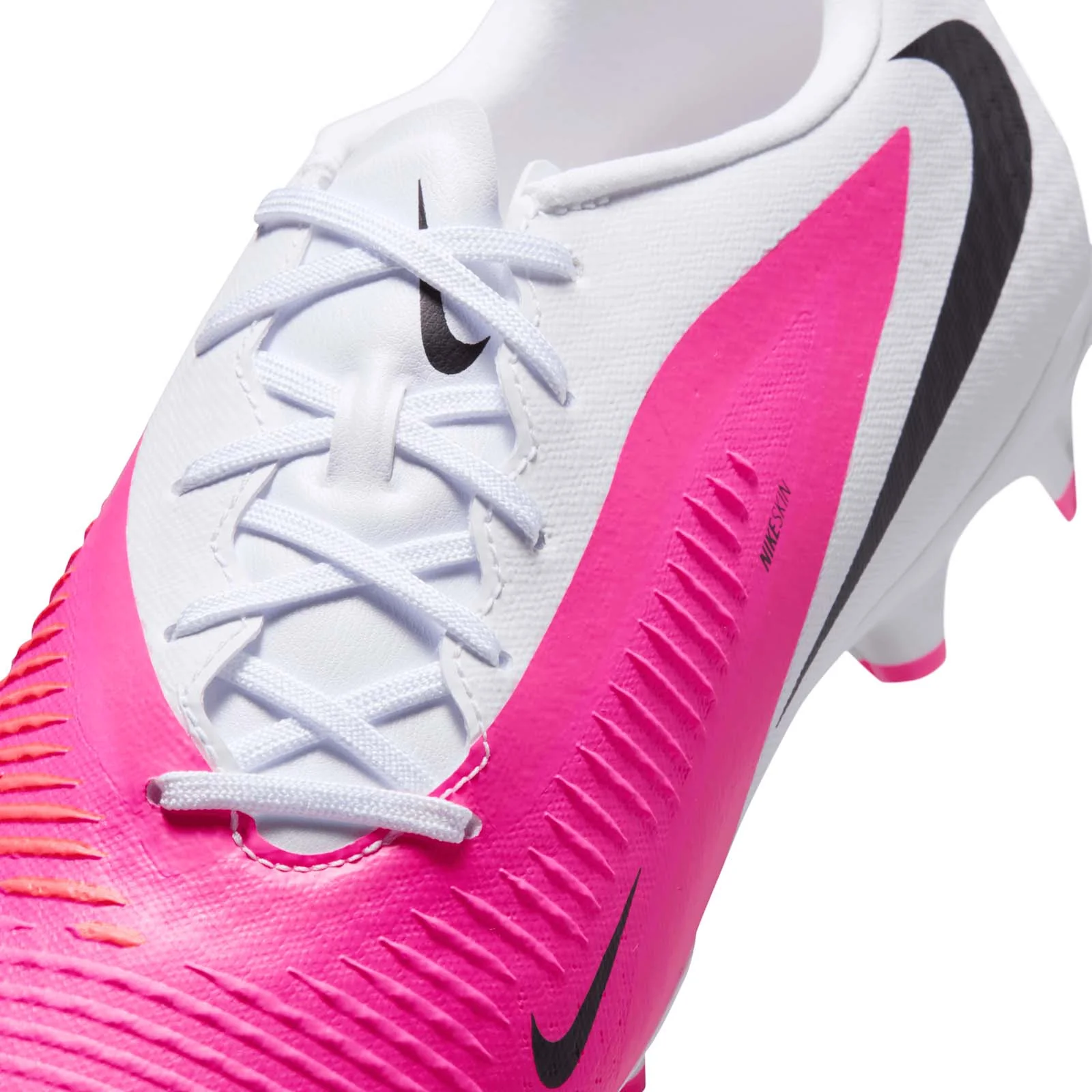 Nike Phantom 6 Low Academy Adults Firm-Ground Football Boots - Image 5