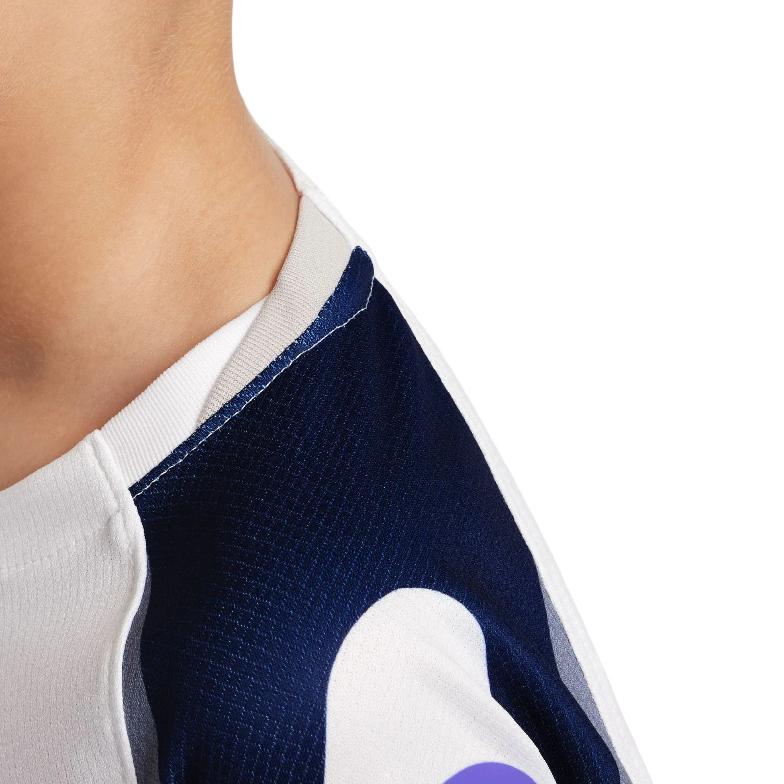 Nike Tottenham Hotspur 2025/26 Kids Soccer Replica 3-Piece Kit - Image 4