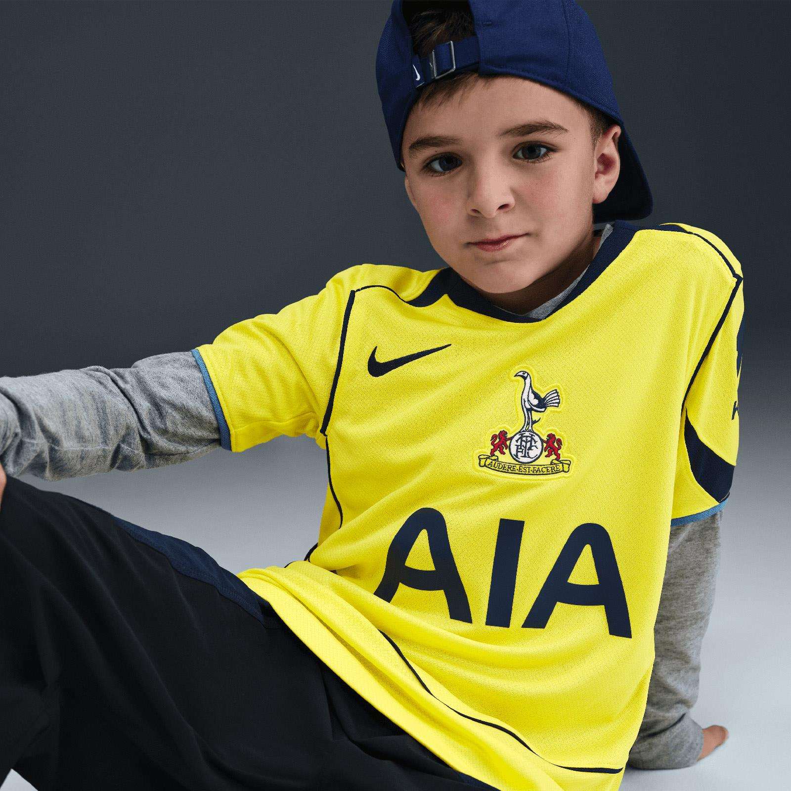 Nike Tottenham Hotspur 2025/26 Stadium Third Kids Dri-FIT Total 90 Soccer Replica Jersey - Image 5