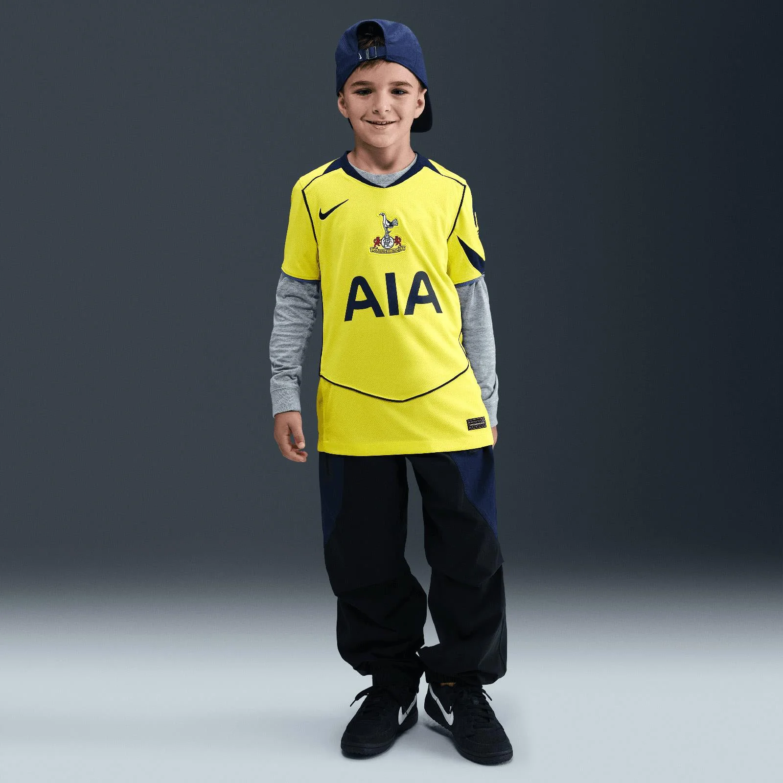 Nike Tottenham Hotspur 2025/26 Stadium Third Kids Dri-FIT Total 90 Soccer Replica Jersey - Image 7
