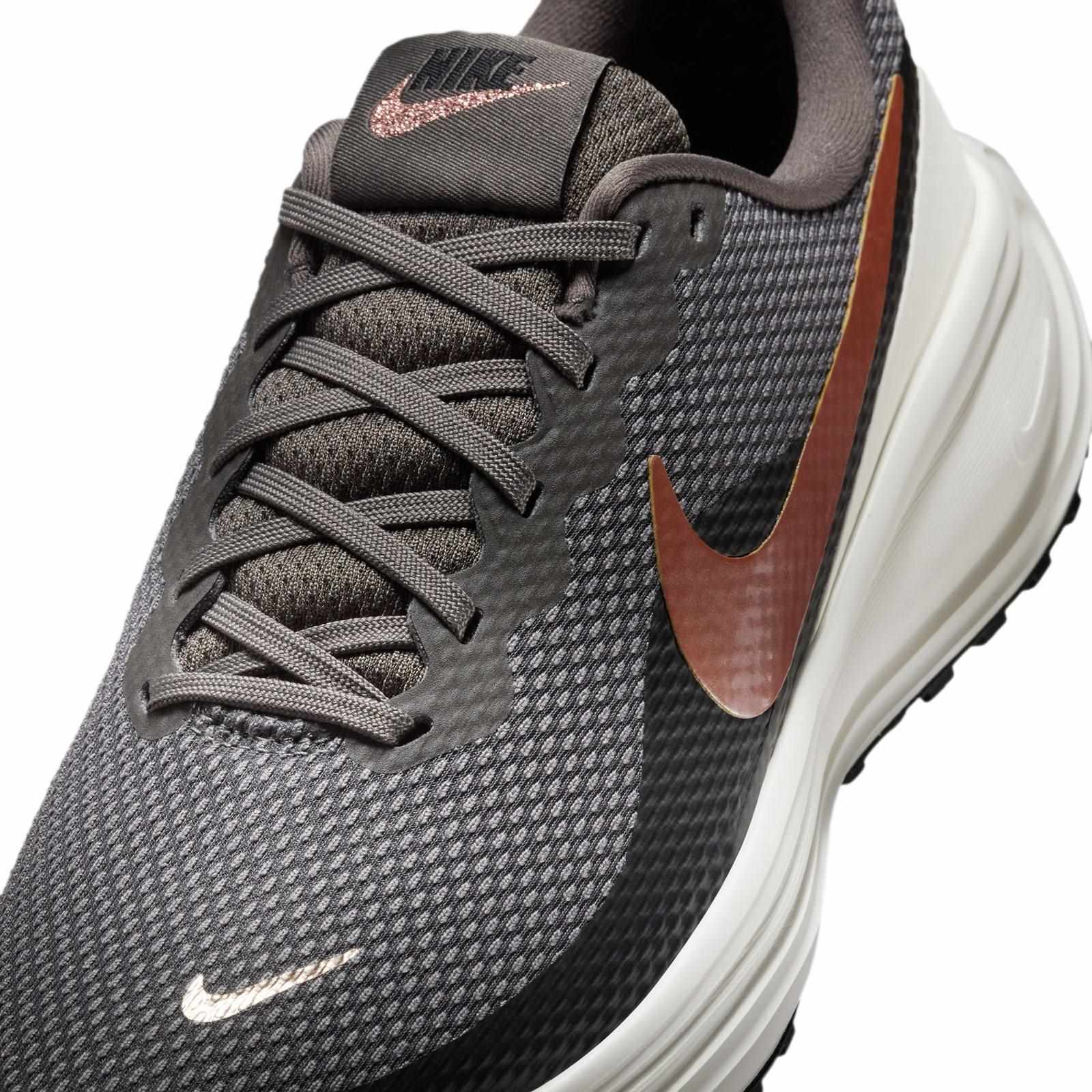 Nike Revolution 8 Womens Road Running Shoes - Image 4