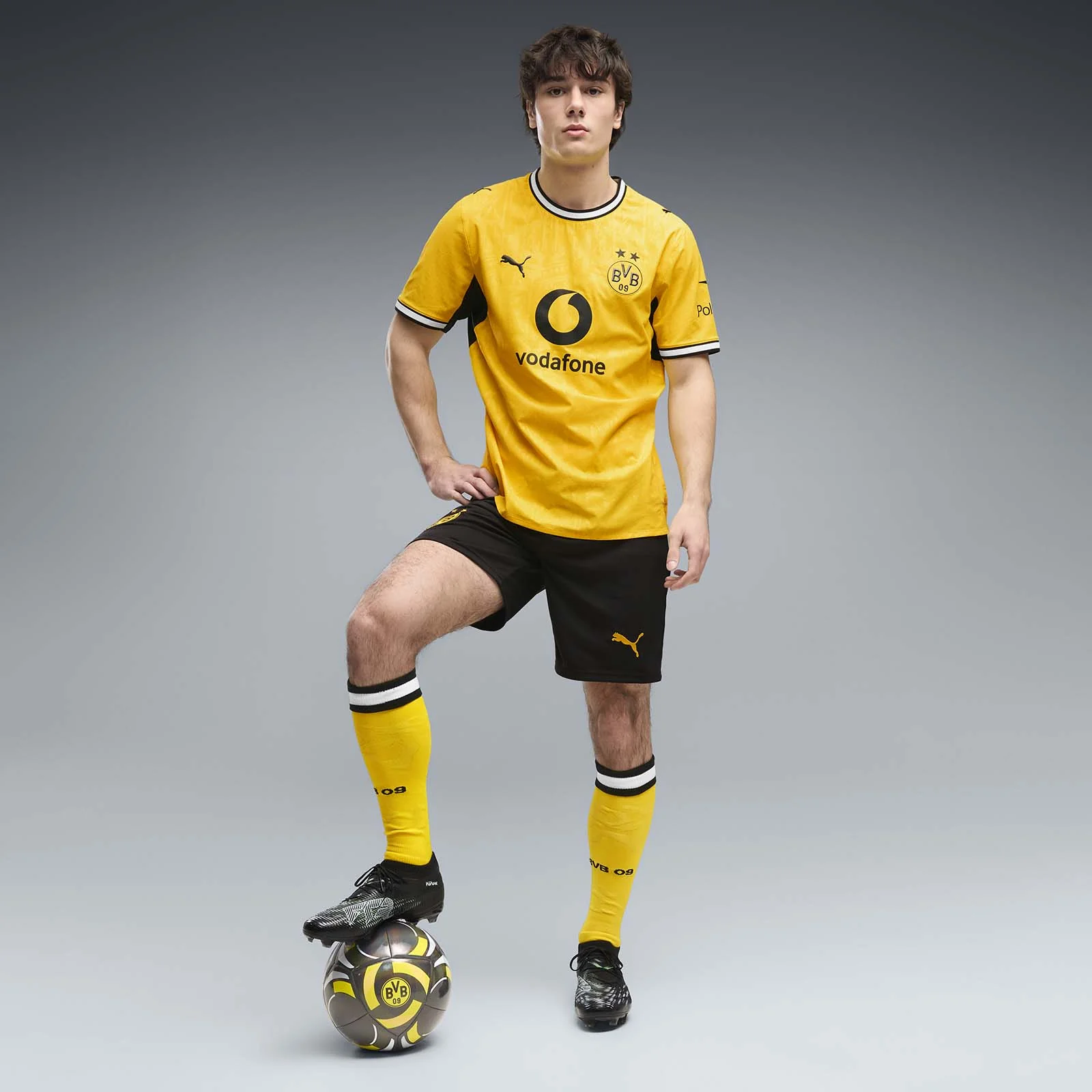 Puma Borussia Dortmund 2026/27 Mens Home Football Shorts - Image 5
