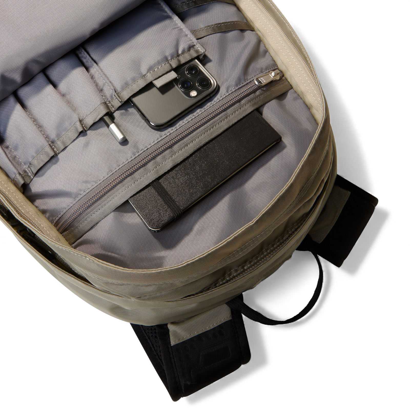 The North Face Borealis 29-Litre Classic Backpack - Image 5