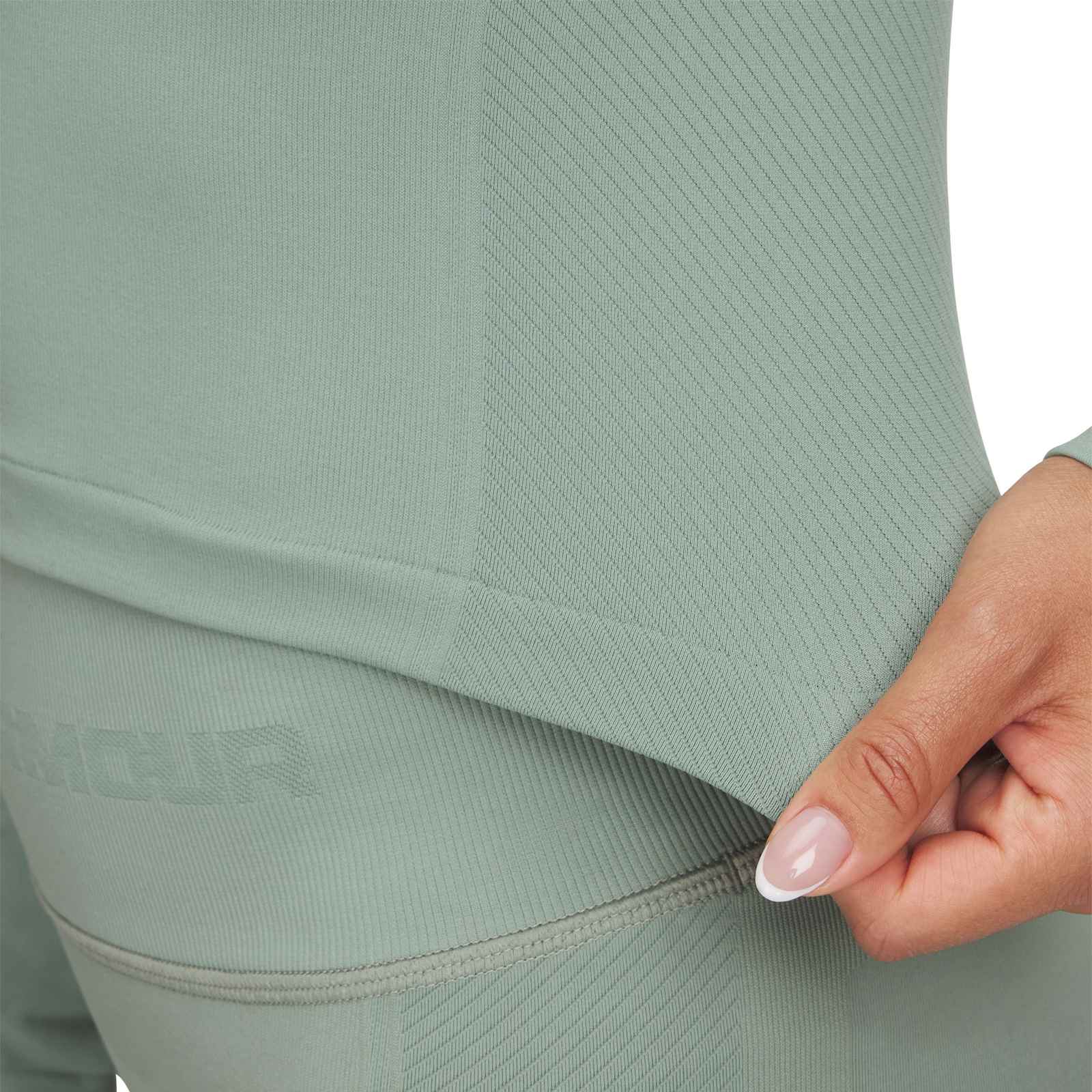 Under Armour Womens Long Sleeved Seamless Training Top - Image 3