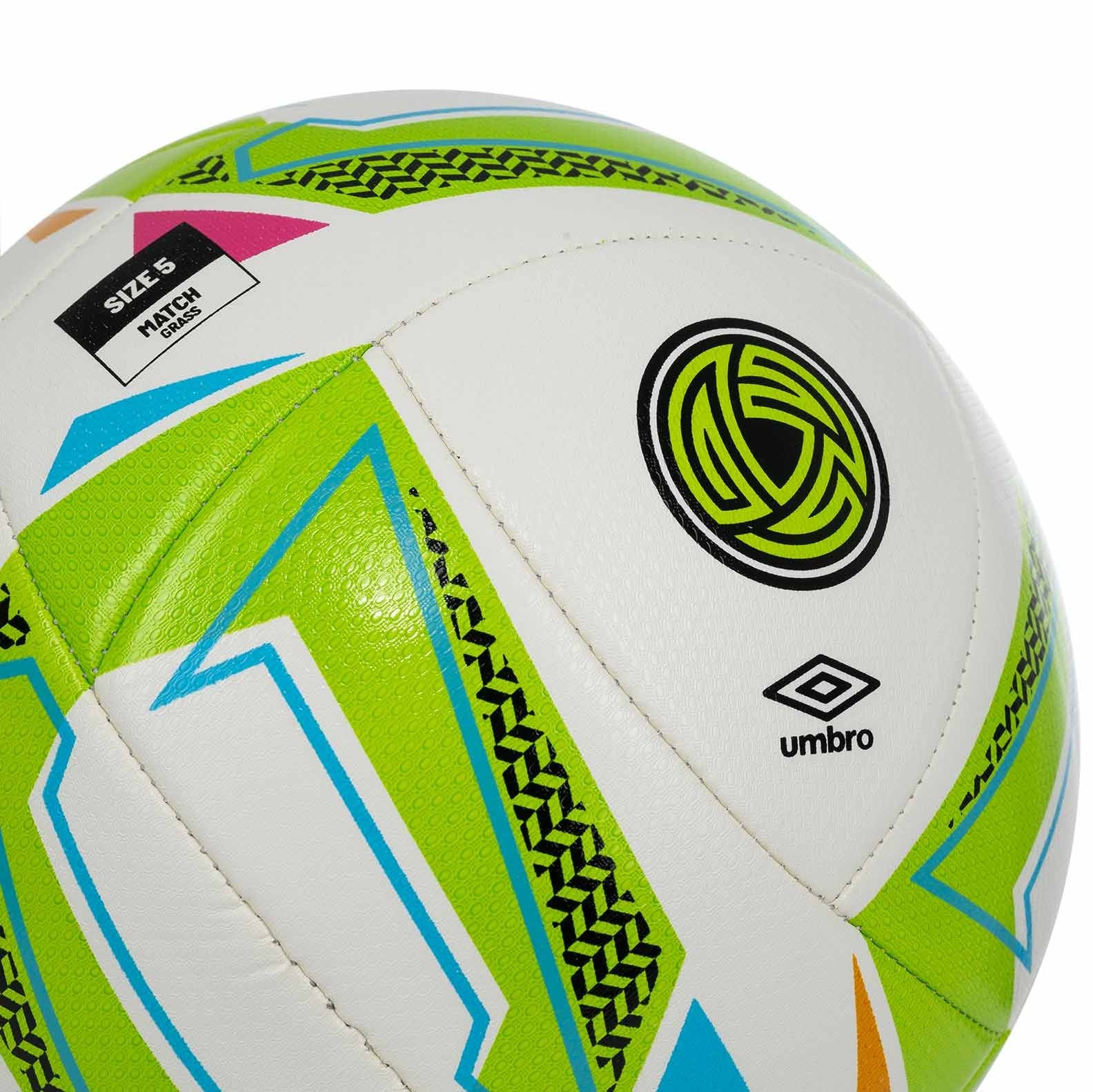 Umbro League Of Ireland 2025 Football - Size 5 - Image 3