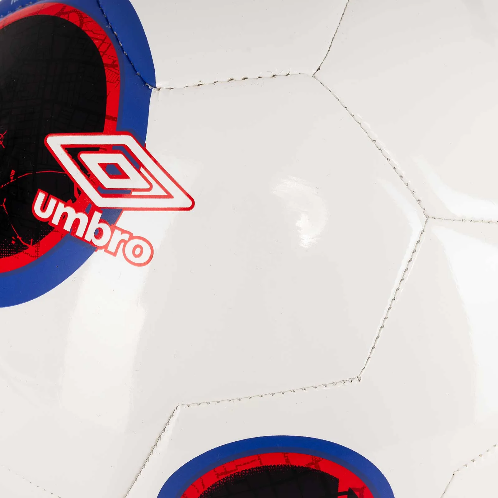 Umbro NEO TRAINER II Graphic Training Football - 10 Pack - Image 3